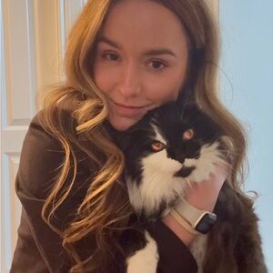 Meet your Posher, Monique